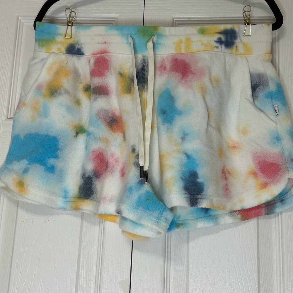 Feat Blanket Blend Shorts -‎ NWT - Size XL